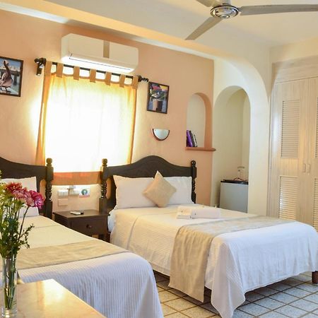 Hotel Bucaneros Isla Mujeres Extérieur photo