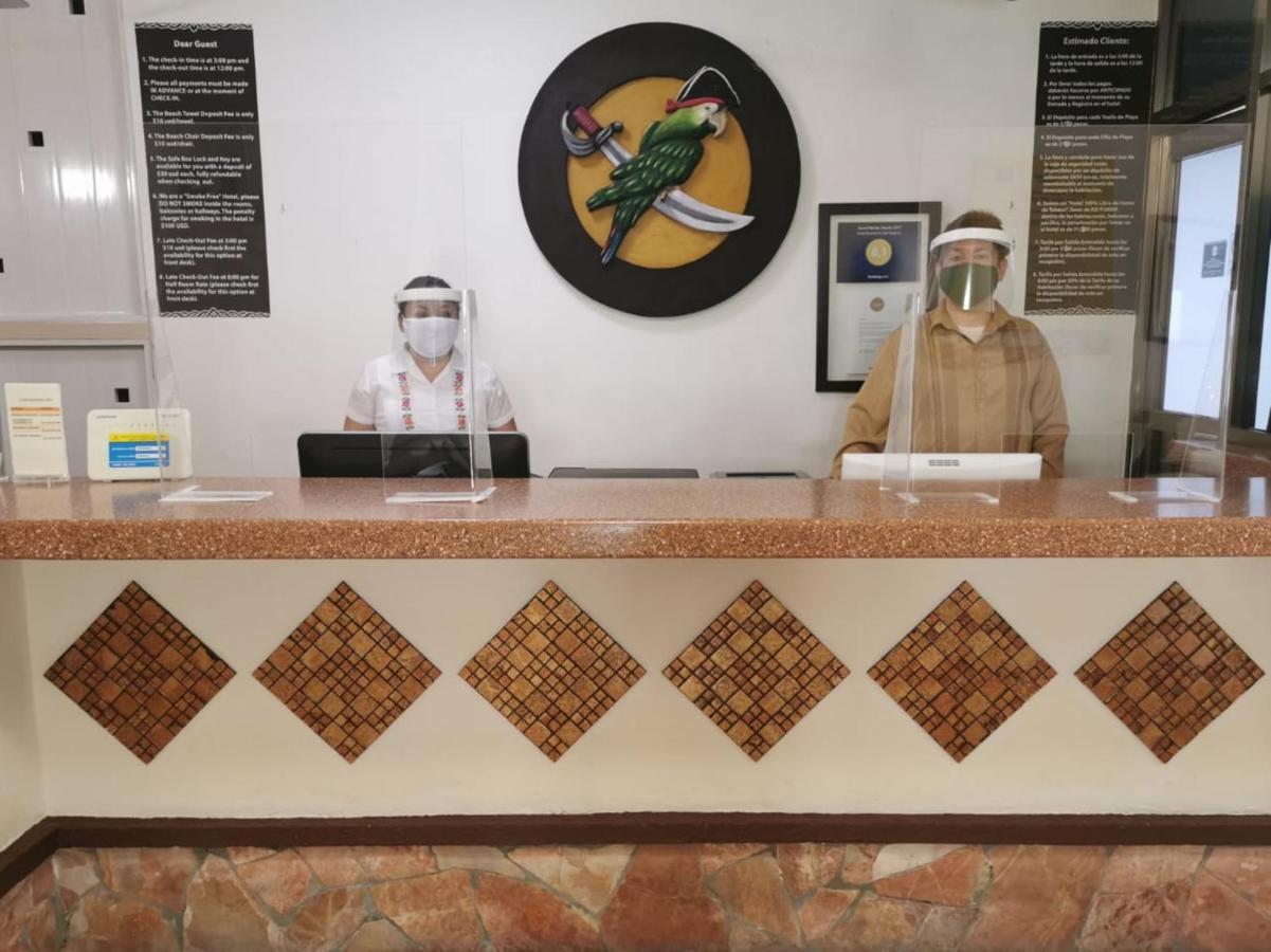 Hotel Bucaneros Isla Mujeres Extérieur photo