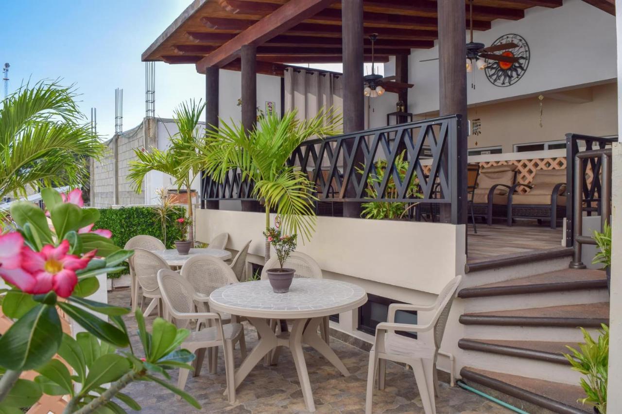 Hotel Bucaneros Isla Mujeres Extérieur photo