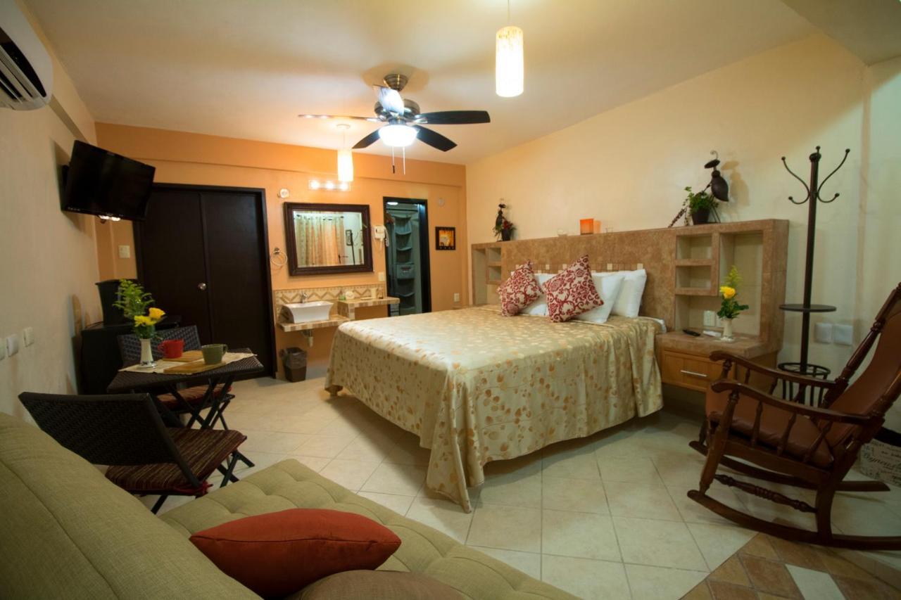 Hotel Bucaneros Isla Mujeres Extérieur photo