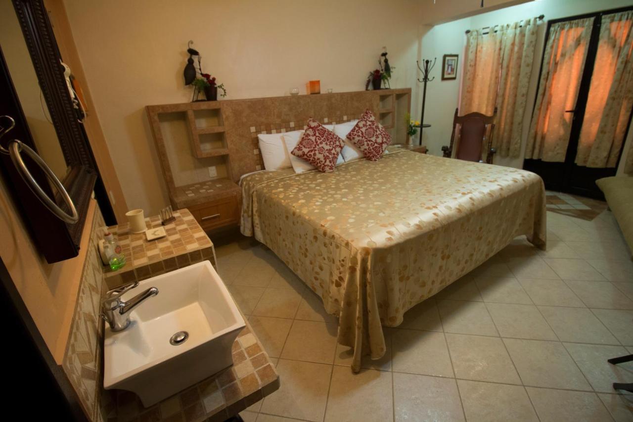 Hotel Bucaneros Isla Mujeres Extérieur photo