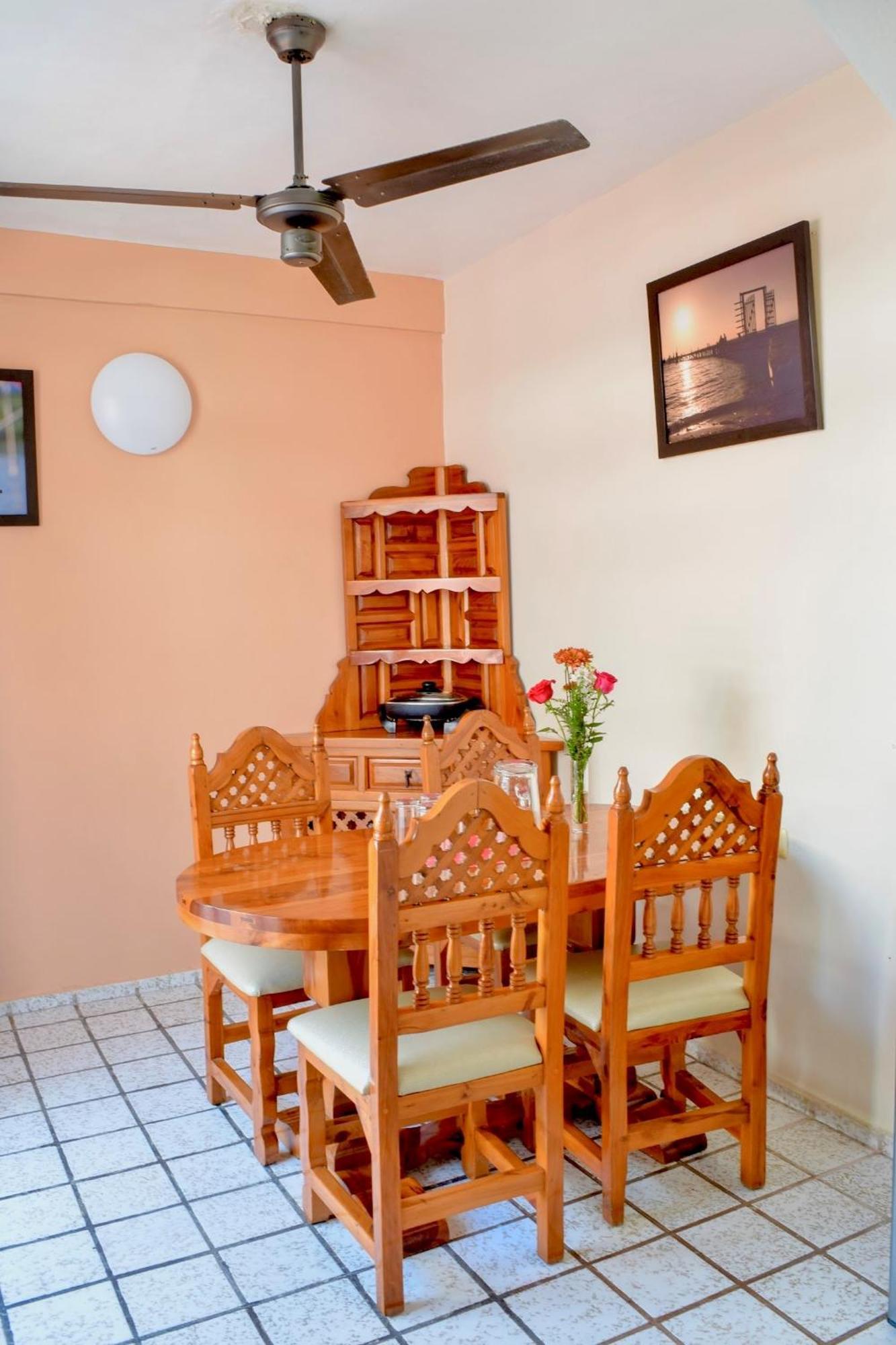 Hotel Bucaneros Isla Mujeres Extérieur photo