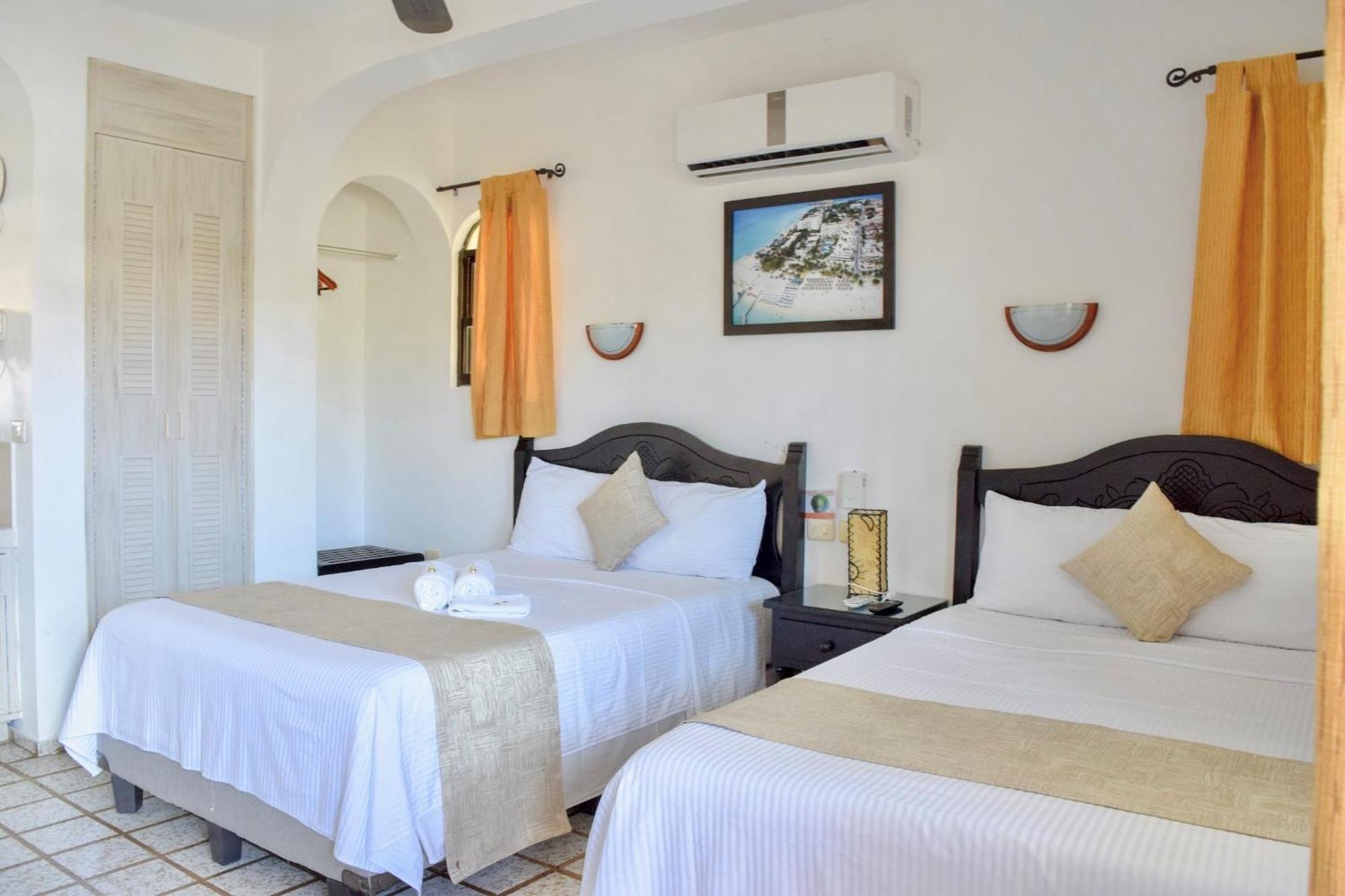 Hotel Bucaneros Isla Mujeres Extérieur photo