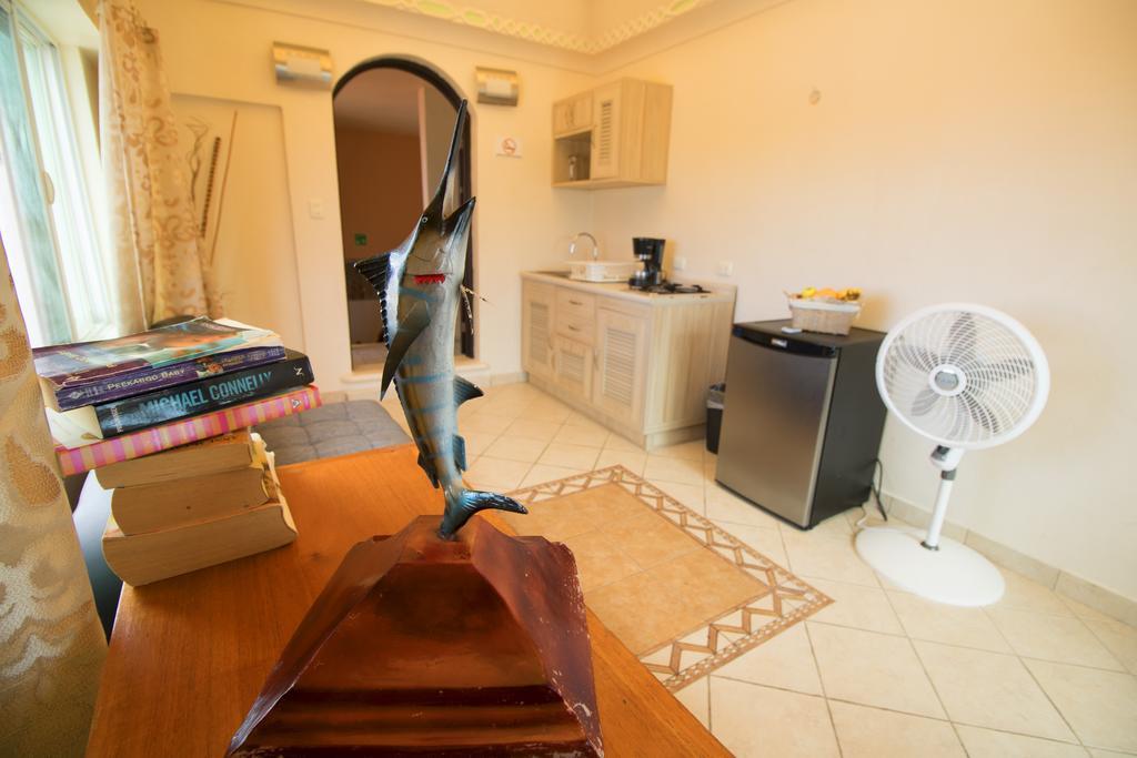 Hotel Bucaneros Isla Mujeres Extérieur photo