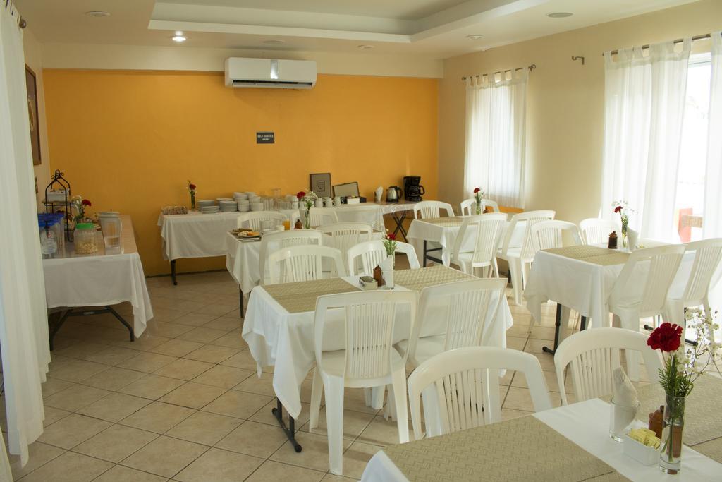 Hotel Bucaneros Isla Mujeres Extérieur photo